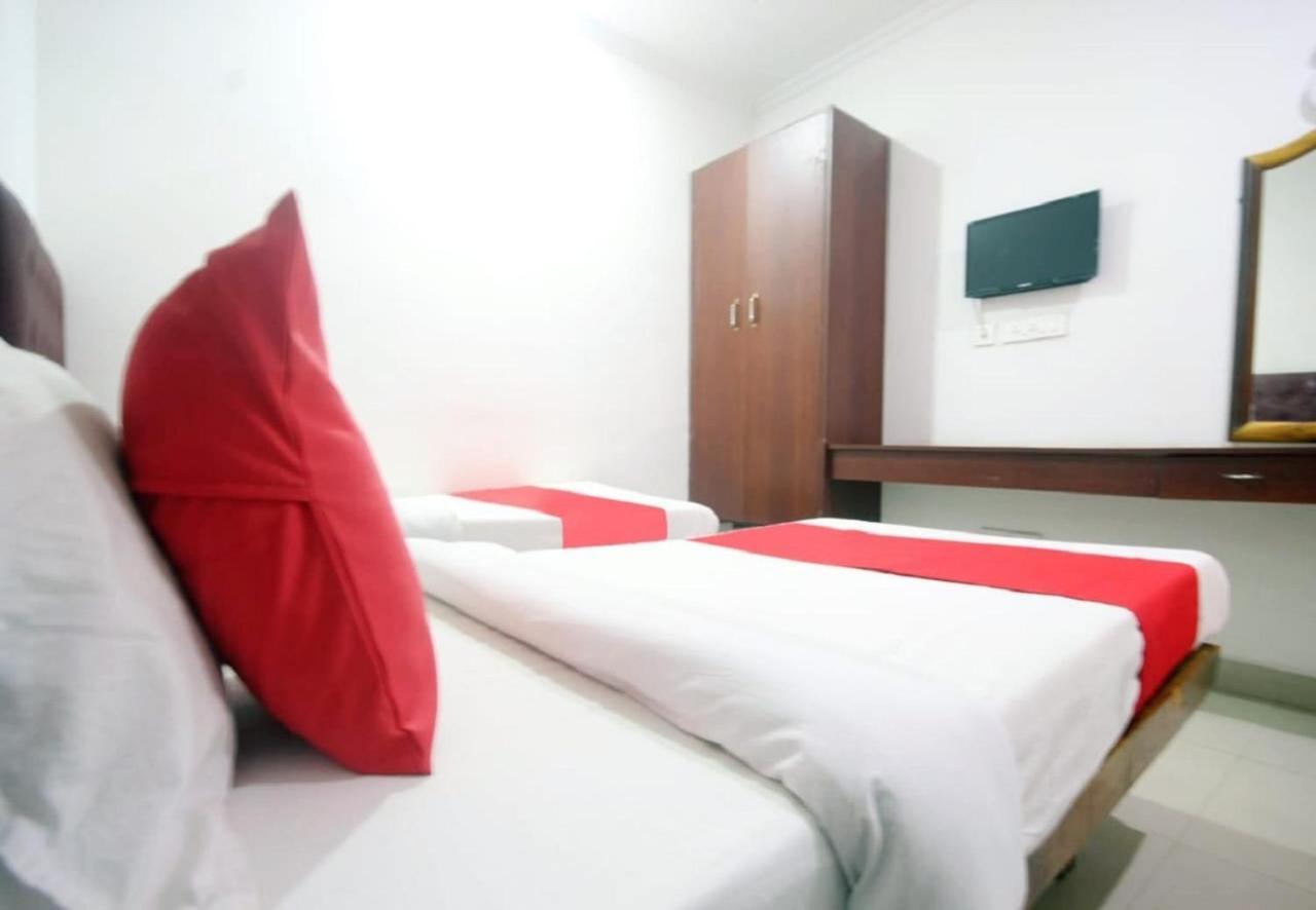 Hotel Jayaram Chidambaram Exteriör bild