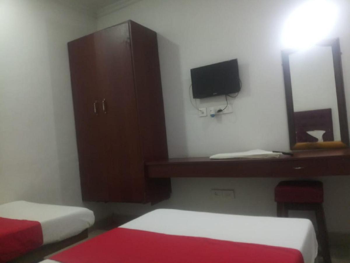 Hotel Jayaram Chidambaram Exteriör bild