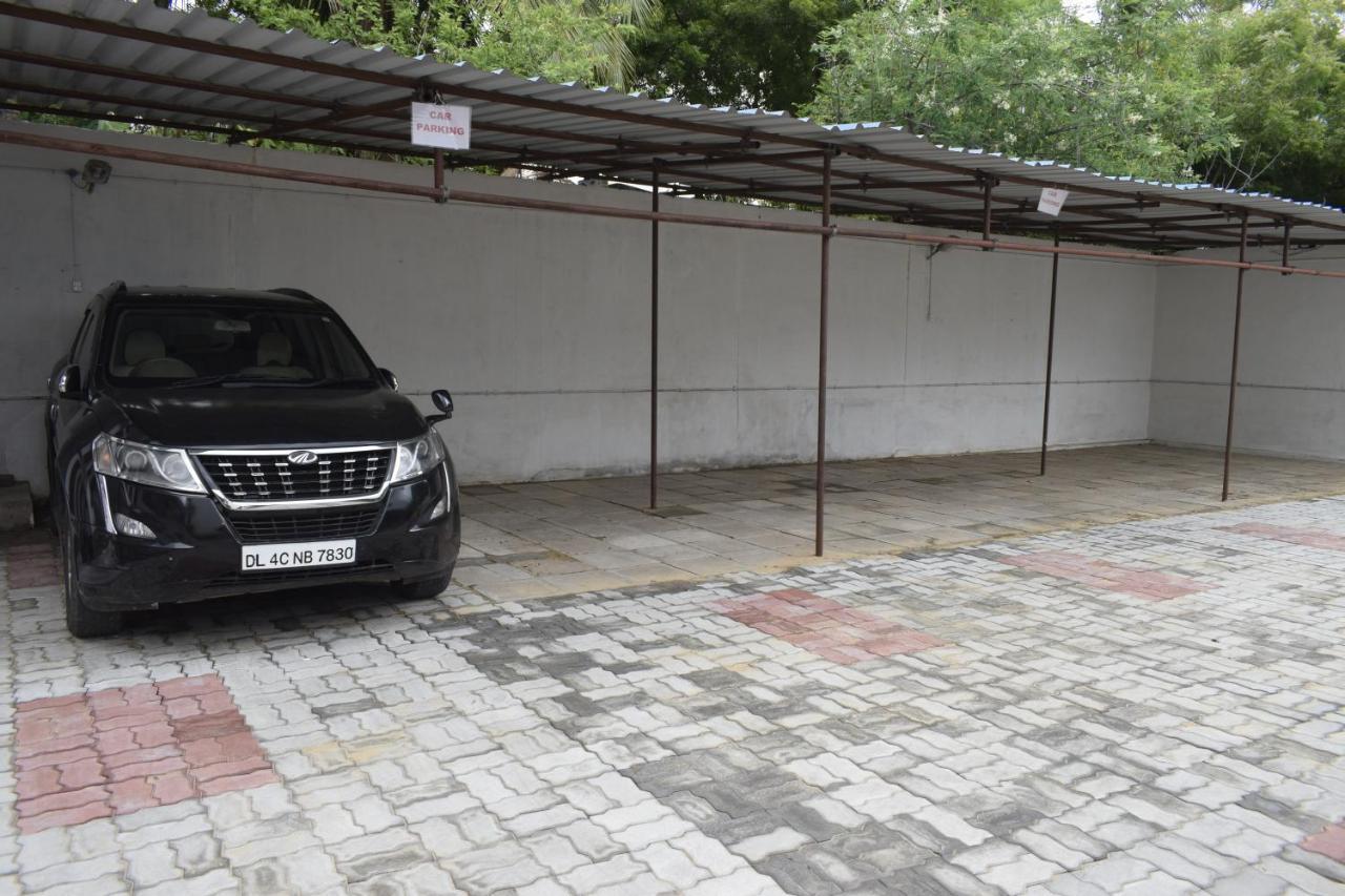 Hotel Jayaram Chidambaram Exteriör bild