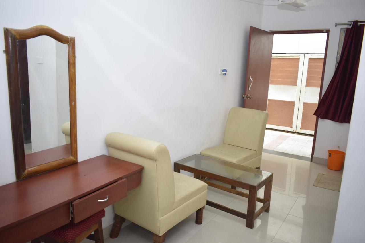 Hotel Jayaram Chidambaram Exteriör bild